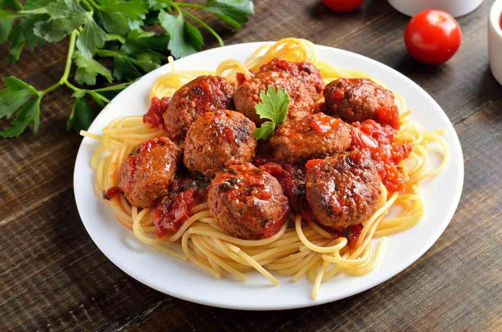 photo of spaghetti and meatballs